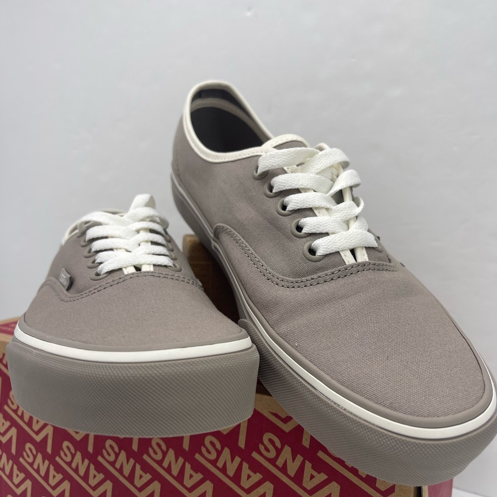 Vans Men’s Authentic
Pop Gray Sneakers 
VN000BW5BGF

Lifestyle, Original Icon - Picture 7 of 16